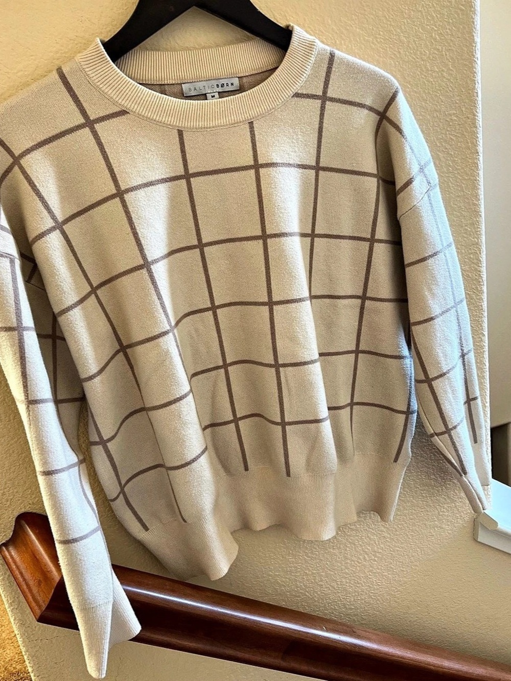 Baltic Born Cream & Tan Windowpane Grid Plaid Crewneck Sweater Medium